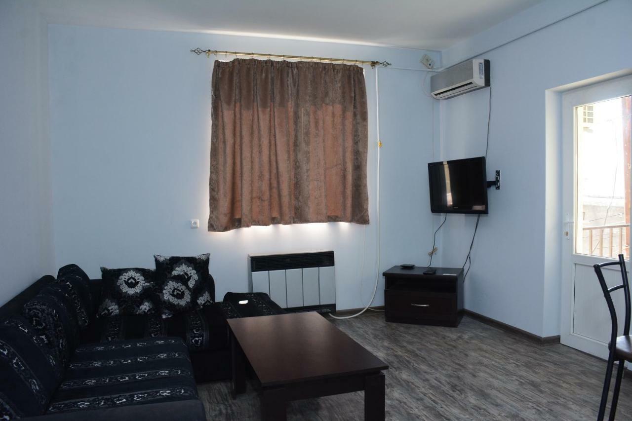 Holiday Home On Aygestan 11 Yerevan Exterior photo