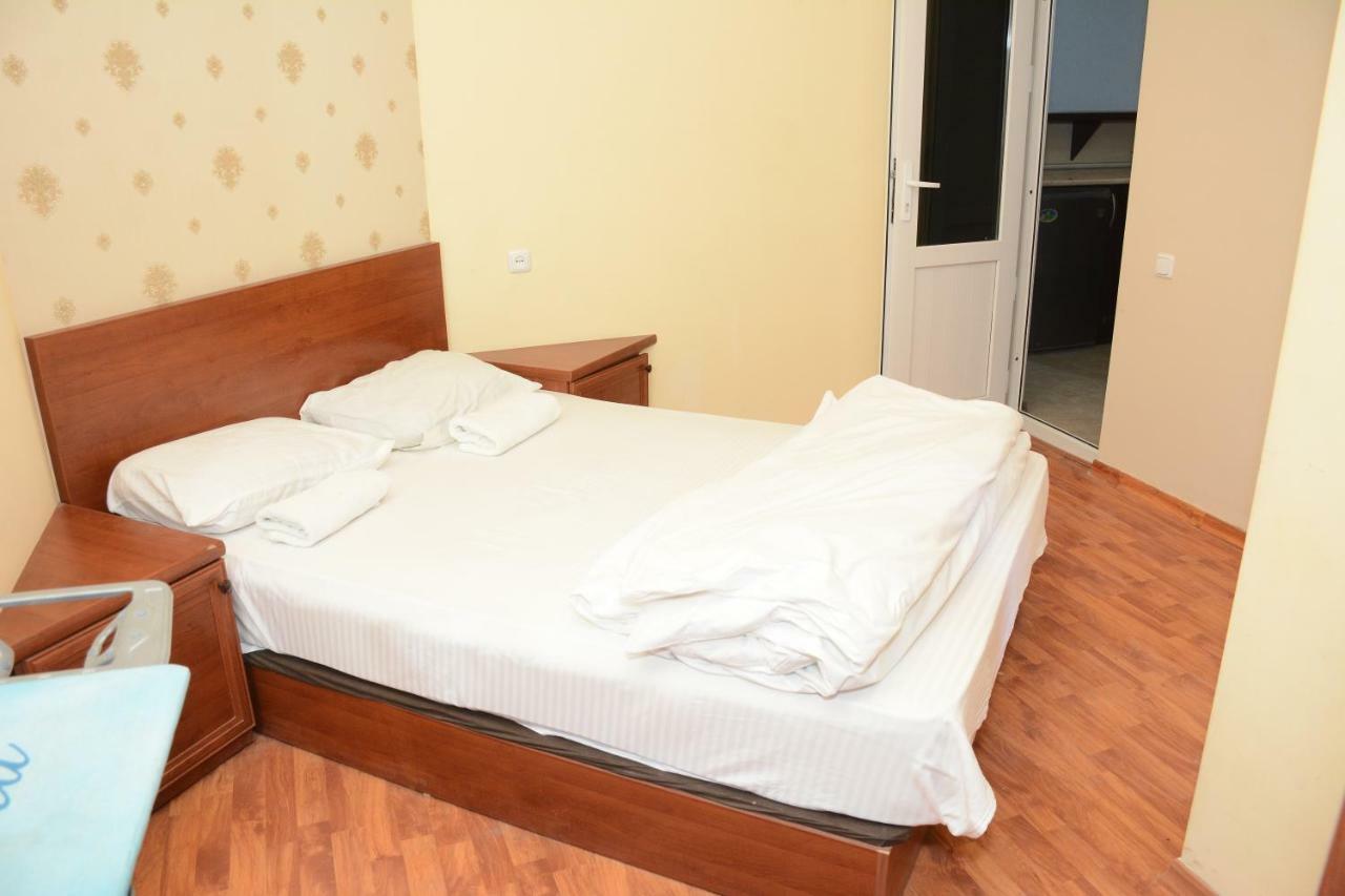 Holiday Home On Aygestan 11 Yerevan Exterior photo