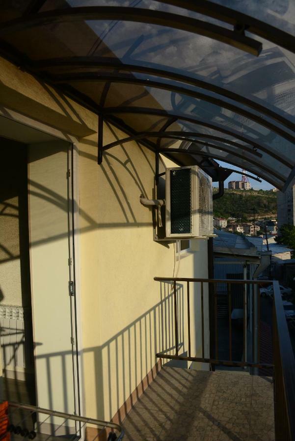 Holiday Home On Aygestan 11 Yerevan Exterior photo