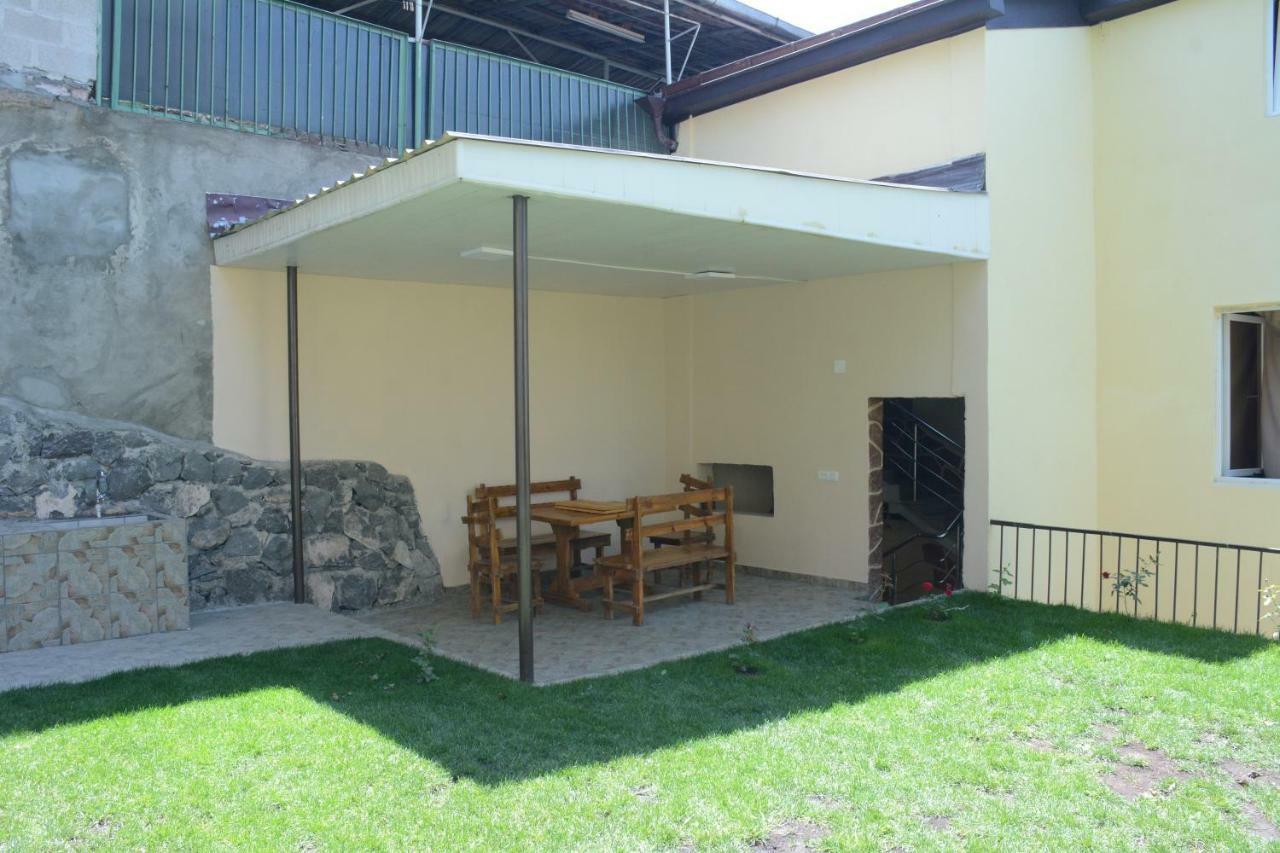 Holiday Home On Aygestan 11 Yerevan Exterior photo